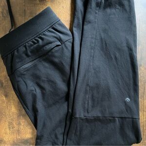 men’s black lululemon intent joggers